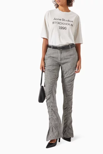 تي شيرت بشعار الماركة وطبعة 1996 مزيج قطن