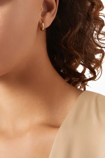 أقراط هاجي مارتير صغيرة مطلية بذهب عيار 14