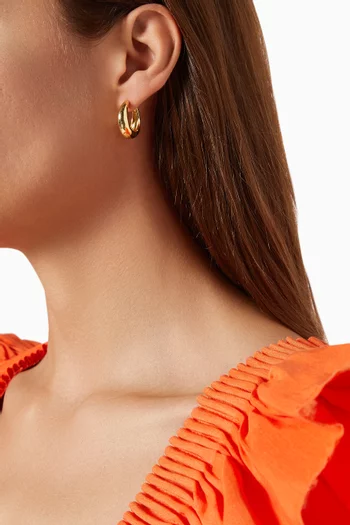 أقراط دائرية ماربيلا نحاس مطلي بالذهب