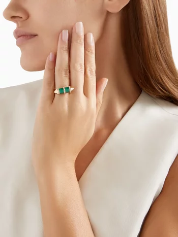 Chakra Medium Malachite & Diamond Ring in 18kt Gold