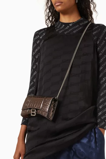 Hourglass Wallet on Chain in Shiny Metallized Crocodile-embossed Calfskin