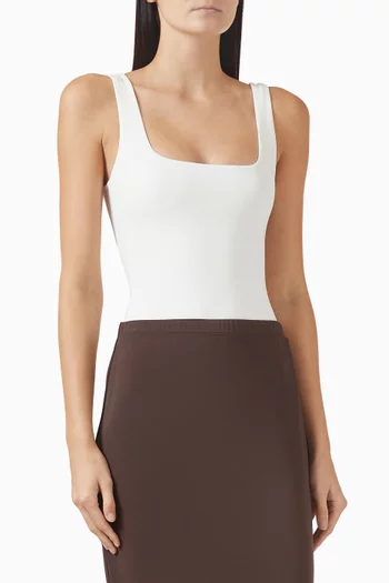 بودي سوت عصري بدون أكمام سكوبا