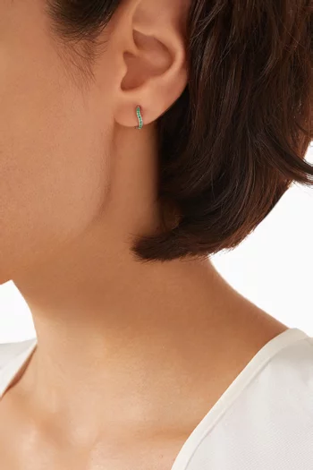 أقراط انفينيتي ميني دائرية مرصعة بزمرد ذهب أبيض عيار 18