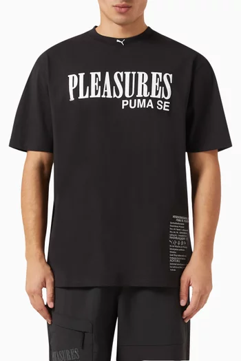 x Pleasures Typo T-shirt in Cotton-jersey