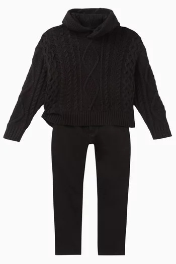 كنزة بغطاء رأس بغرزة الضفيرة