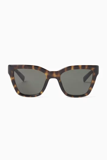 نظارة شمسية بتصميم عين القطة وإطار أسيتات