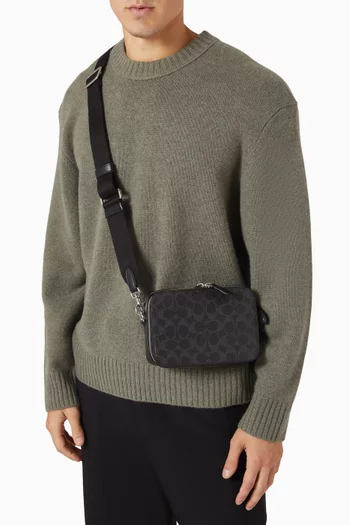 حقيبة كروس تشارتر 19 بشعار الماركة الشهير قنب مغلف