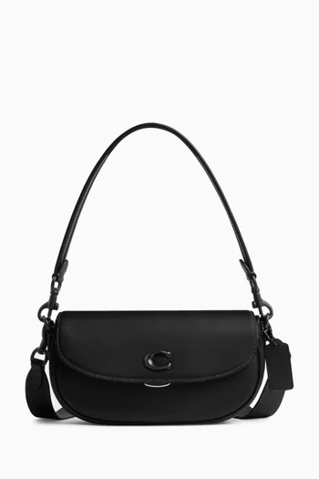 Emmy 23 Saddle Bag in in Glovetanned Leather