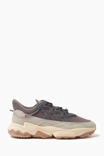Ozweego TR Sneakers in Suede
