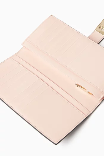 Hug Continental Wallet in Calfskin Leather