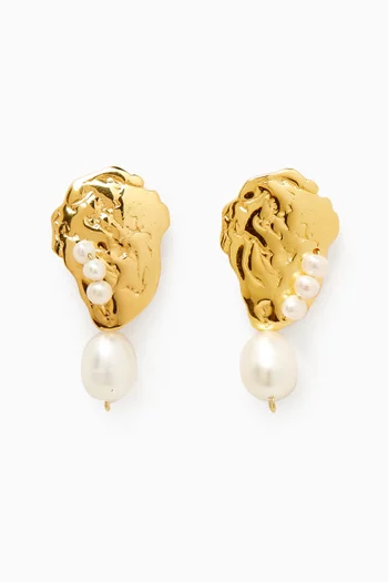 Oyster Pearl Earrings in 18kt Gold-plated Sterling Silver