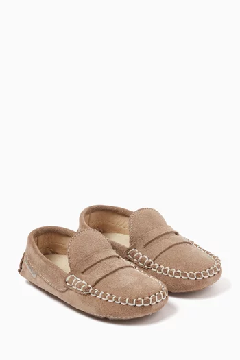 Contrast-stitch Loafers in Suede