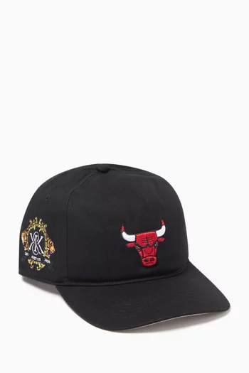x 47 Chicago Bulls Hitch Snapback Cap in Cotton Twill