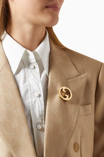 Blondie Brooch in Gold-tone Metal