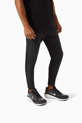 Vomero 17 Wide Sneakers in Mesh