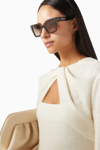 Cat-eye Sunglasses in Havana Acetate