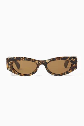 Logo Cat-eye Sunglasses in Acetate