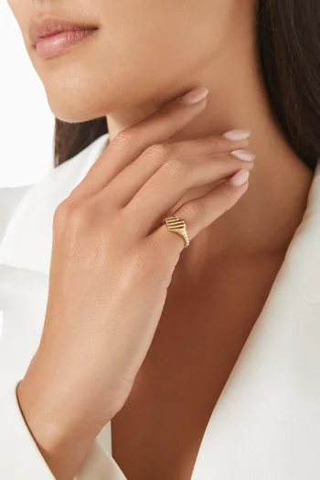 Sculpted Cable Heart Pinky Ring in 18kt Gold