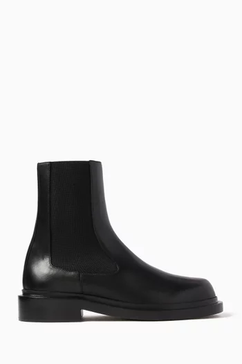 Chelsea Boots in Leather