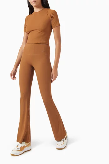 Zenvy Flared Leggings in Rib-knit