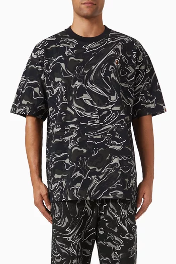 تي شيرت بنقشة رخامية مموهة قطن