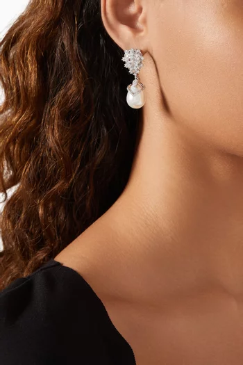 Ellara Dangle Pearl Earrings