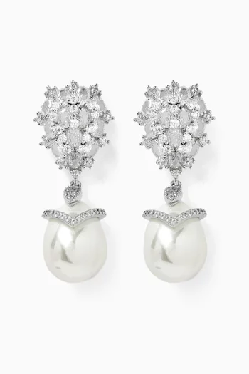 Ellara Dangle Pearl Earrings