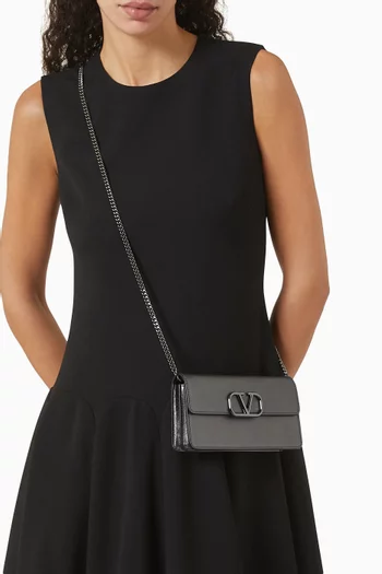 VLOGO Chain Wallet in Metallic Leather