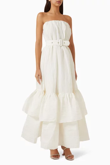 فستان طويل بحزام