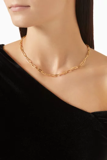 قلادة ميني قصيرة بحلقات على شكل مشبك ورق نحاس مطلي ذهب عيار 18