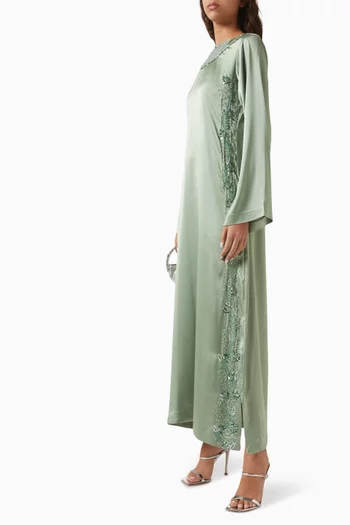 قفطان مطرز بالترتر كريب