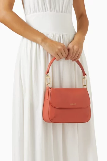 La Prima Baguette Bag in Leather
