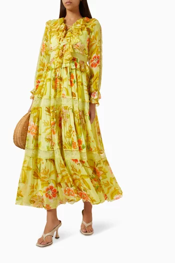 فستان طويل بكشكش