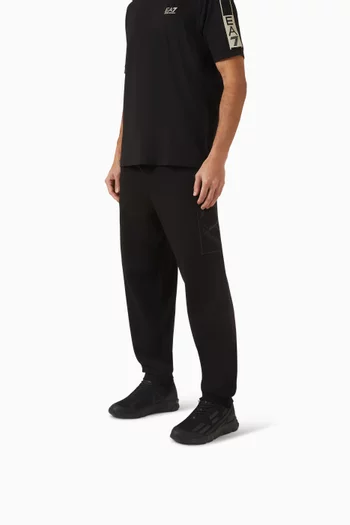 سنيكرز كومبت بشعار الماركة