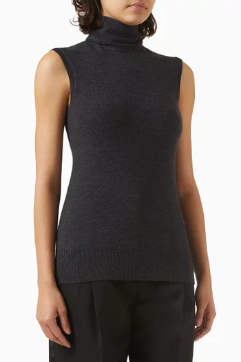 Sleeveless Scarf Top in Knit