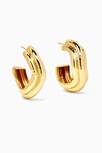 Wave Earrings in 22kt Gold-plated Brass