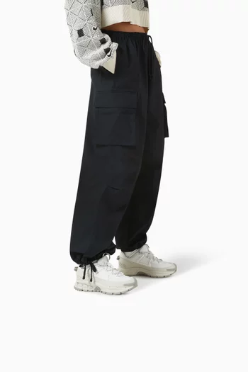 Zoom Vomero Roam Sneakers in Nylon