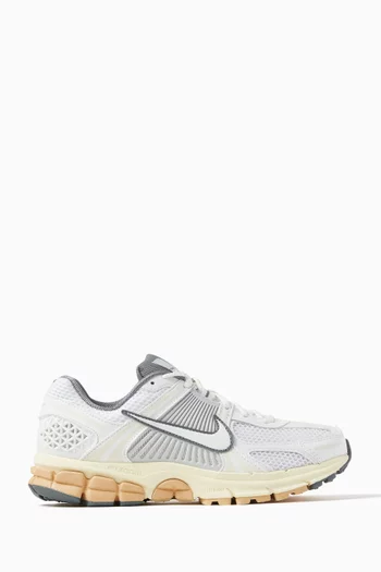Zoom Vomero 5 Sneakers in Textile & Leather