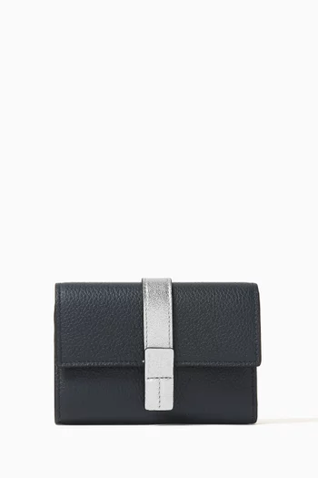Small Vertical Wallet in Leather