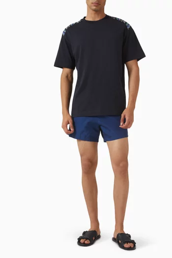 شورت سباحة مير بنقشة شيفرون نايلون