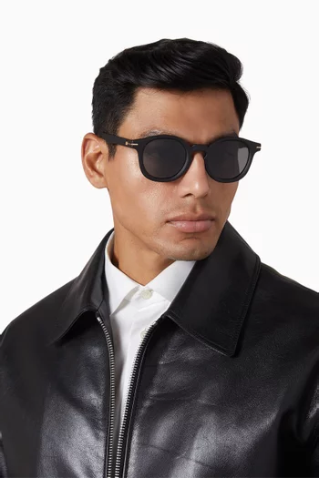 Hoodwinked Sunglasses in Polycarbonate