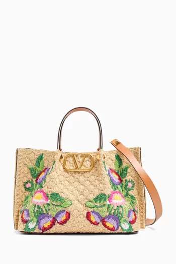 Medium Shopping Bag in Raffia