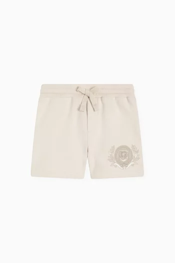 شورت رياضي مطرز بشعار الماركة صوف قطني