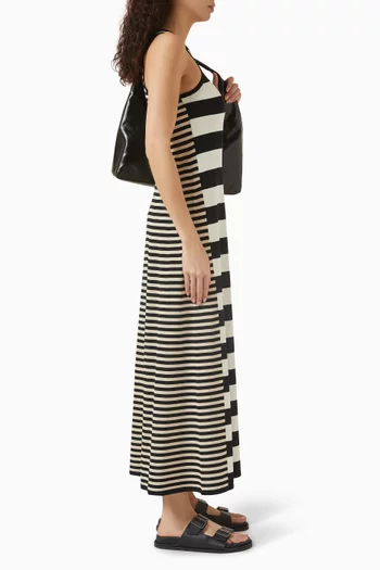 The Oria Dress in Viscose Blend