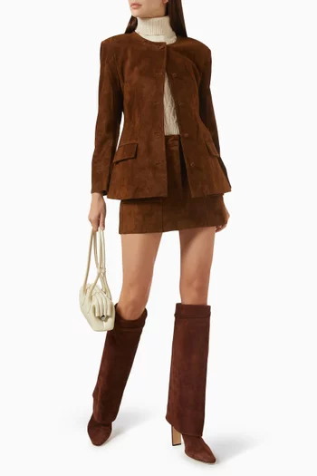 جاكيت مبطن بقصة تبرز جمال قوامك جلد