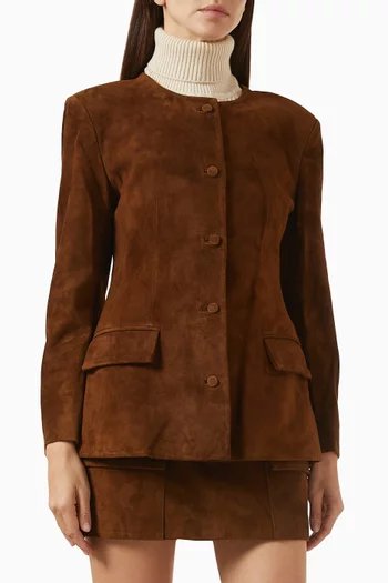 جاكيت مبطن بقصة تبرز جمال قوامك جلد