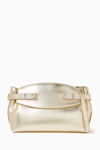 Small Hug Pouch in Metallic Leather