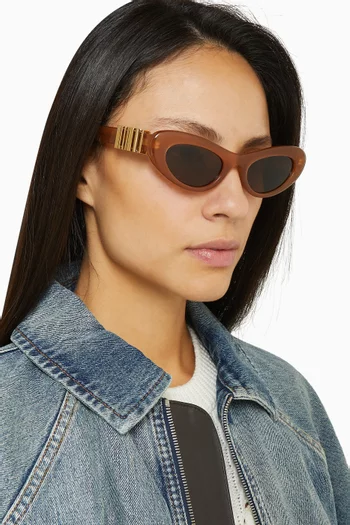 نظارة شمسية بإطار بيضاوي رفيع أسيتات