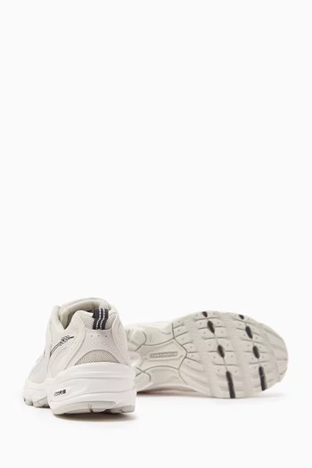 530 Sneakers in Mesh