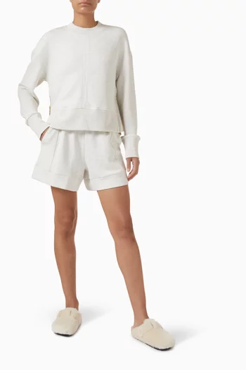 شورت أتريوم بخصر مرتفع 4.5‏ بوصة قماش دابل سوفت